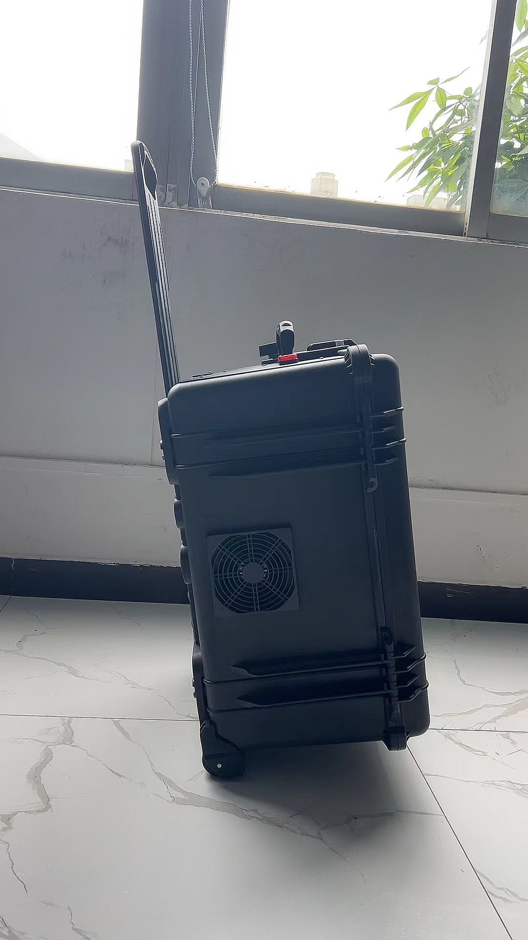 邗江手拉箱型移动通信干扰器